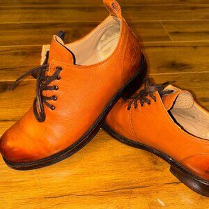 John Fluevog Simple Living Winch orange wholecut / oxford shoe - size 10 WIDE